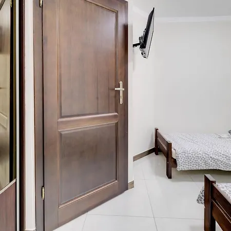 Folwark Zabowo Апартаменты *